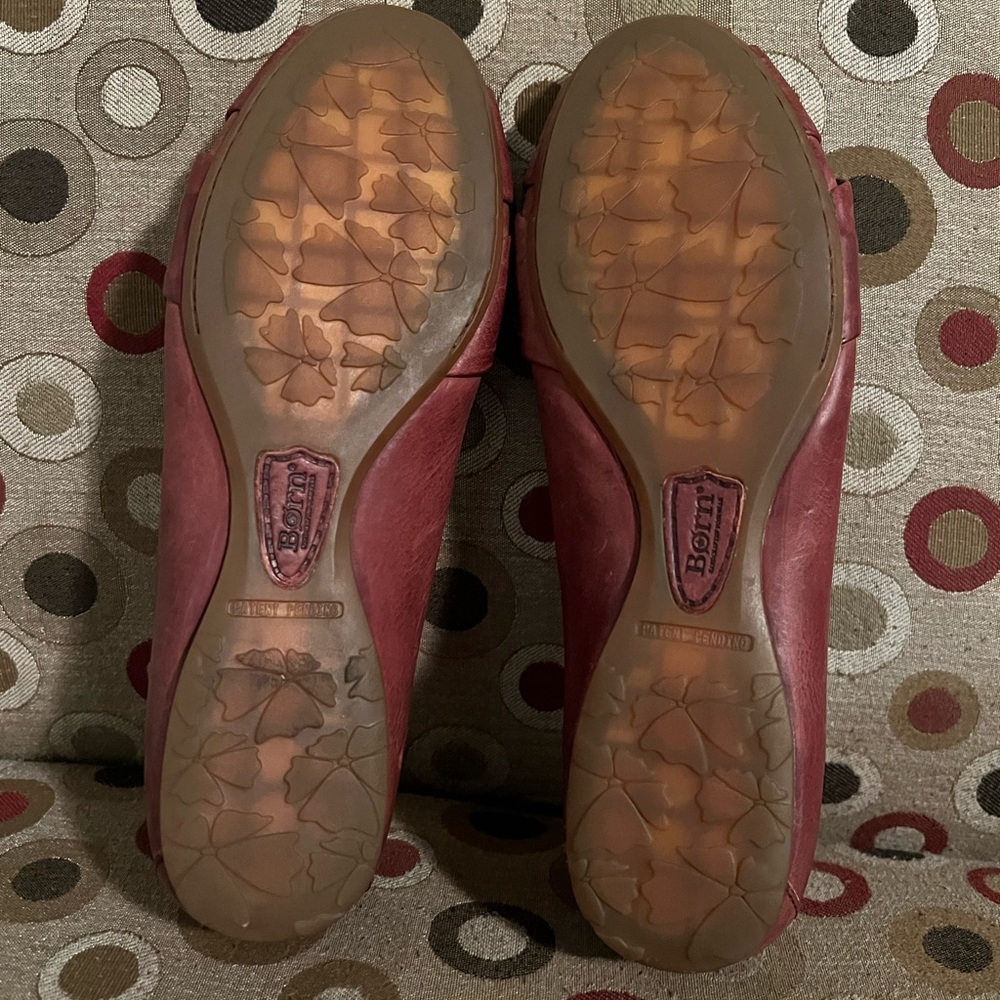 Brand: BORN Womens Lilly Knot-Front Slip On Ballet Flats Red Size 7.5 - Picture 6 of 6